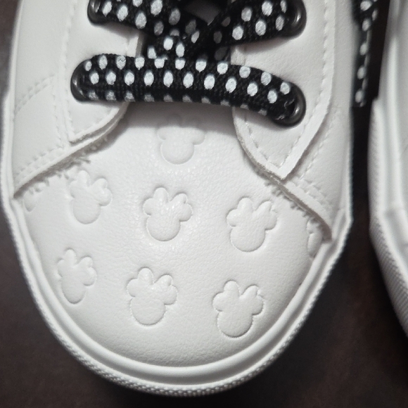 Disney Minnie Mouse Womens Sneakers - White and Red - Picture 7 of 7